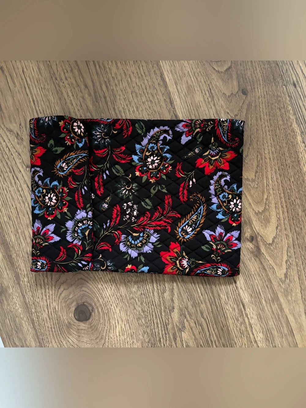 Vera Bradley Black Quilted laptop pouch with Red, Lavender & Blue Floral Paisley